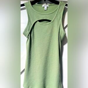Nine West Cut out tank - Small